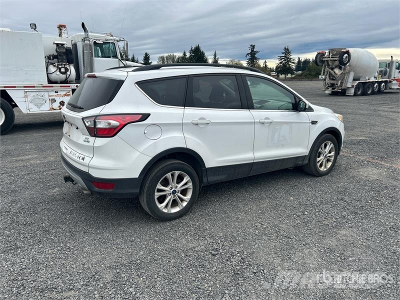 Ford Escape SE 4WD SUV 汽车