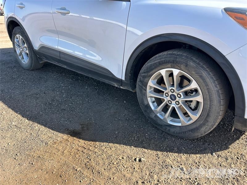 Ford Escape SE AWD Hybrid SUV Avtomobili