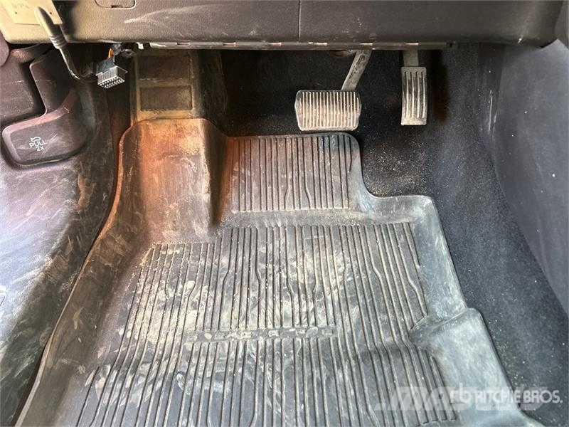 Ford Escape SE AWD Hybrid SUV Avtomobili