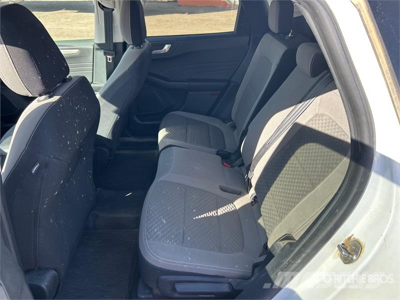 Ford Escape SE AWD Hybrid SUV Avtomobili