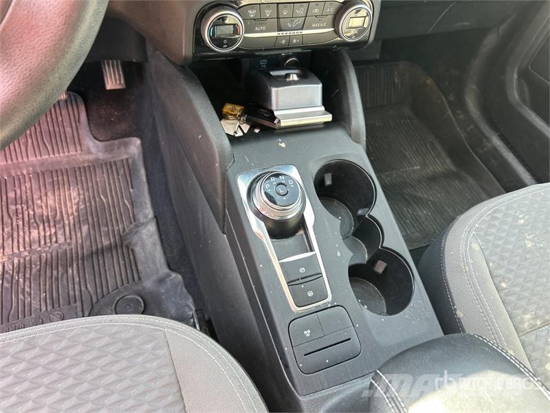 Ford Escape SE AWD Hybrid SUV Avtomobili