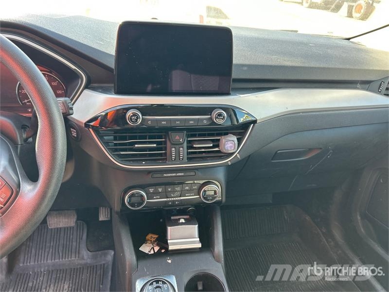 Ford Escape SE AWD Hybrid SUV Avtomobili