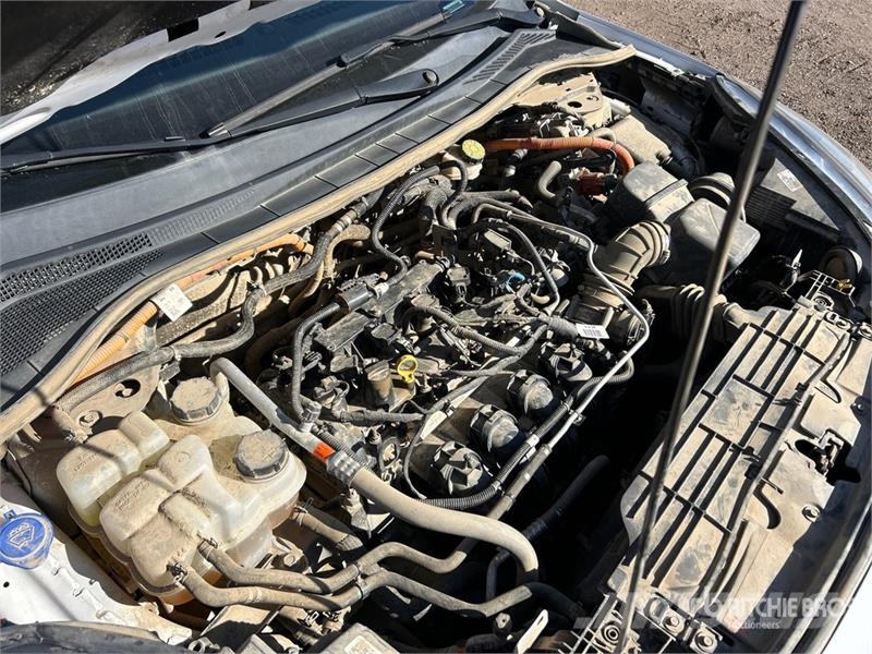 Ford Escape SE AWD Hybrid SUV Avtomobili