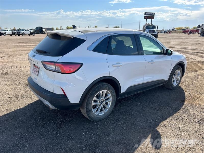 Ford Escape SE AWD Hybrid SUV Avtomobili