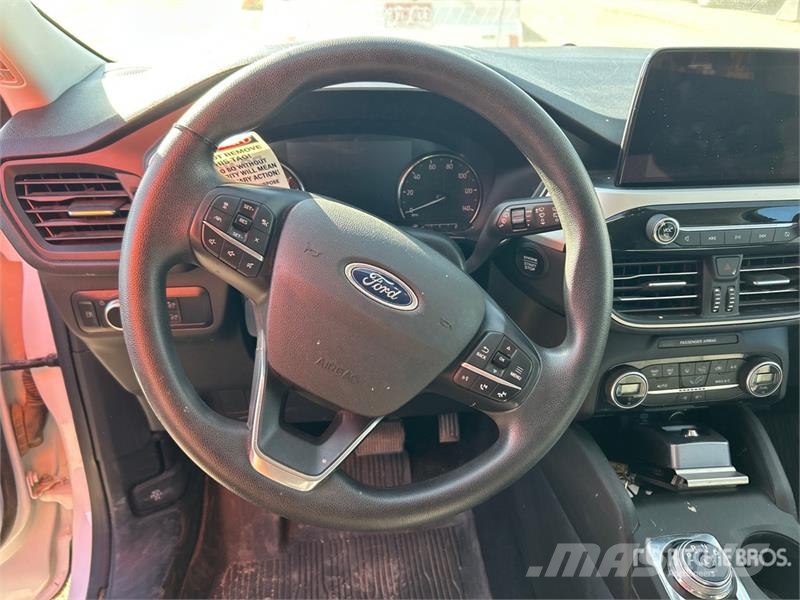 Ford Escape SE AWD Hybrid SUV Avtomobili