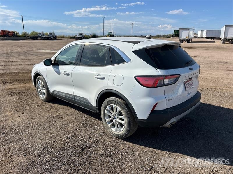 Ford Escape SE AWD Hybrid SUV Avtomobili