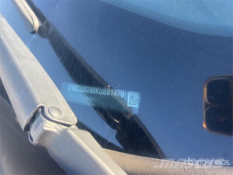 Ford Escape SE Eccoboost 2WD SUV 自動車