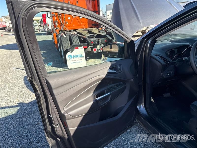 Ford Escape SUV Automašīnas