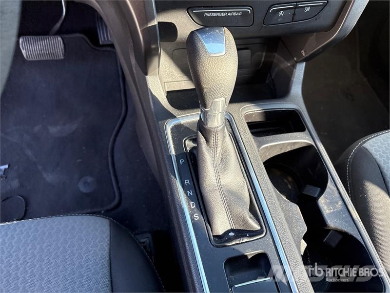 Ford Escape SUV Automašīnas