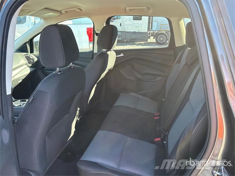 Ford Escape SUV Automašīnas