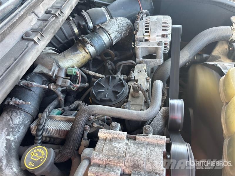 Ford Excursion 4WD SUV Voiture
