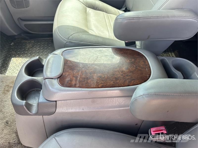 Ford Excursion 4WD SUV Voiture
