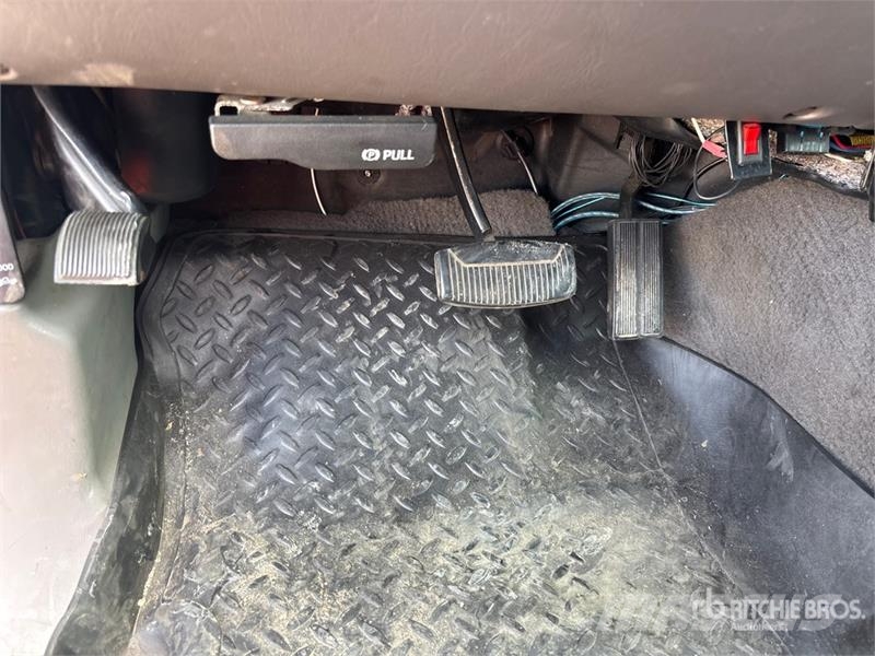 Ford Excursion 4WD SUV Voiture