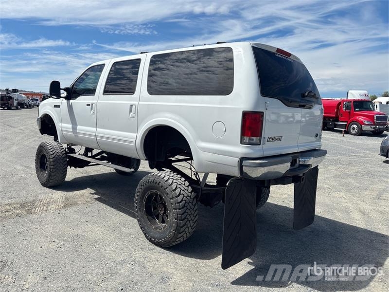 Ford Excursion 4WD SUV Voiture