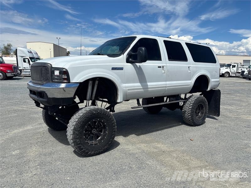 Ford Excursion 4WD SUV Voiture