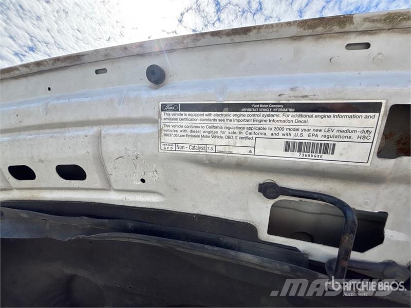 Ford Excursion 4WD SUV Voiture