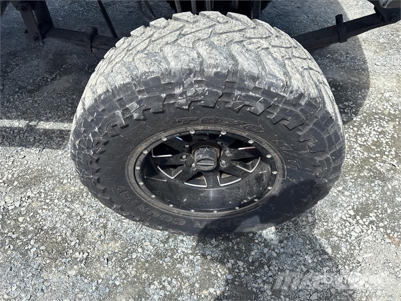 Ford Excursion 4WD SUV Voiture