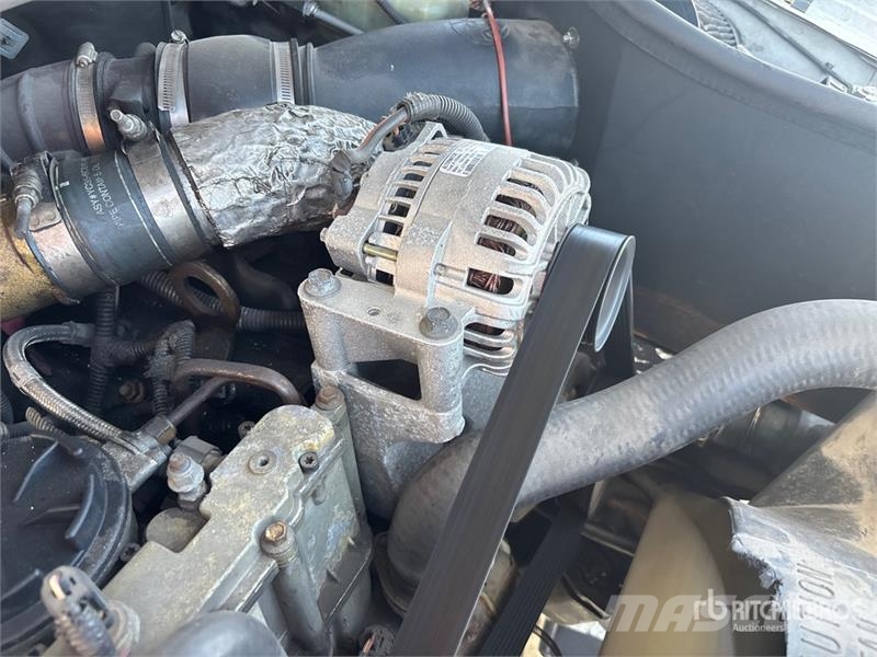 Ford Excursion 4WD SUV Voiture