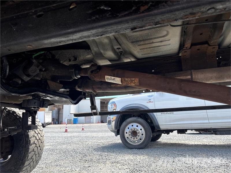 Ford Excursion 4WD SUV Voiture
