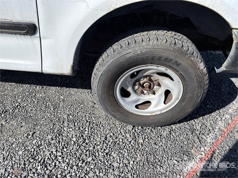 Ford Expedition 4WD SUV (Inoperable) Avtomobili