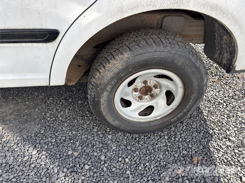 Ford Expedition 4WD SUV (Inoperable) Avtomobili