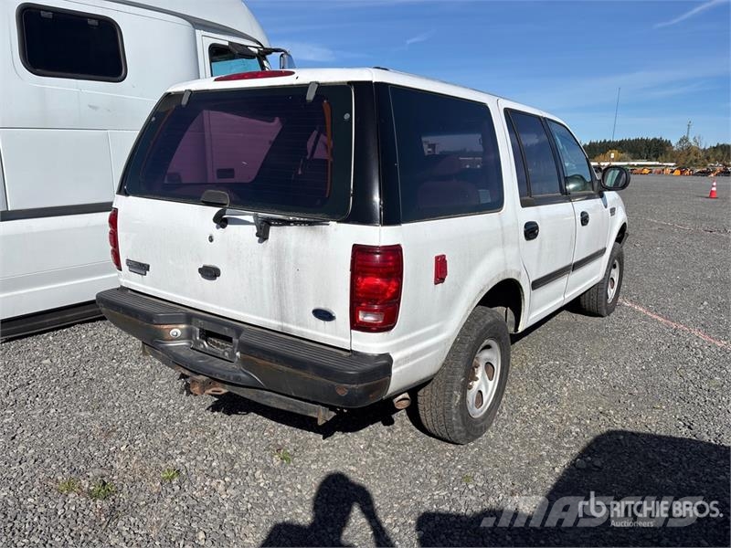 Ford Expedition 4WD SUV (Inoperable) Avtomobili