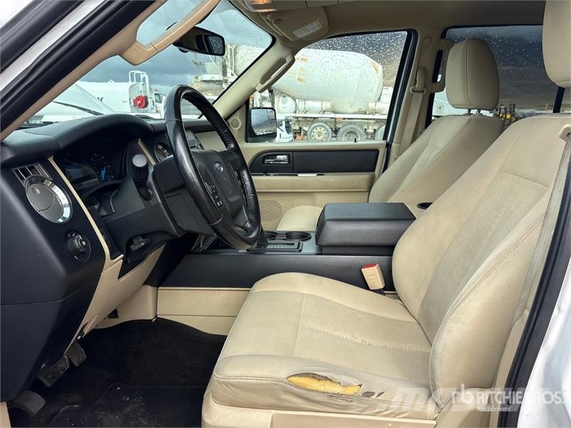 Ford Expedition 4WD SUV 汽车