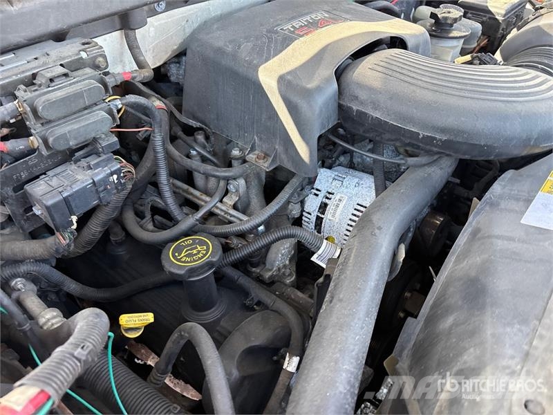 Ford Expedition 4WD SUV (Inoperable) Avtomobili