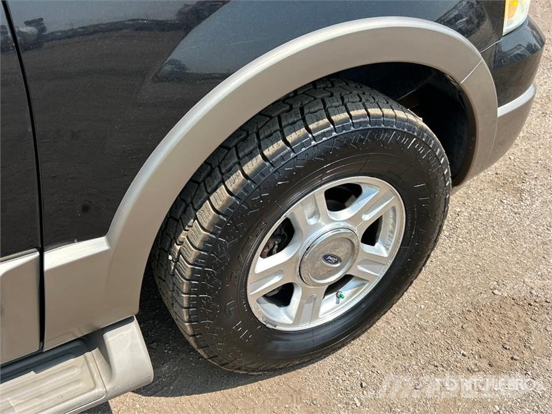 Ford Expedition 4WD SUV Auto's