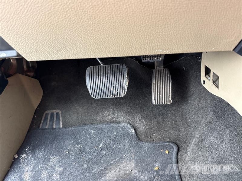 Ford Expedition 4WD SUV 汽车