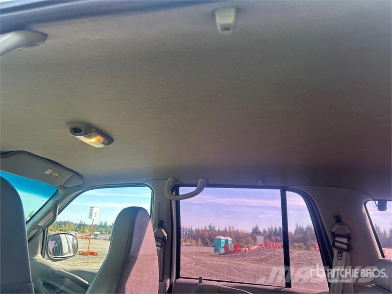 Ford Expedition 4WD SUV Avtomobili