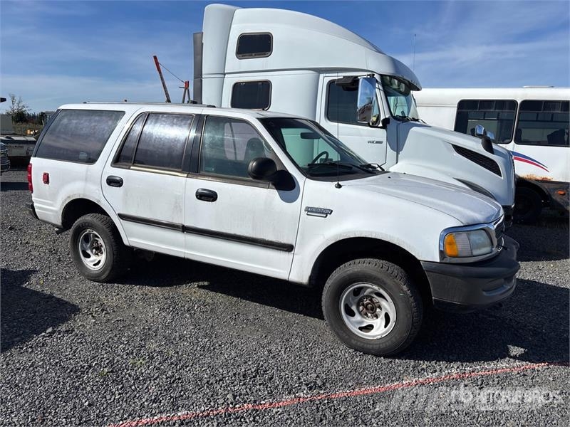 Ford Expedition 4WD SUV (Inoperable) Avtomobili