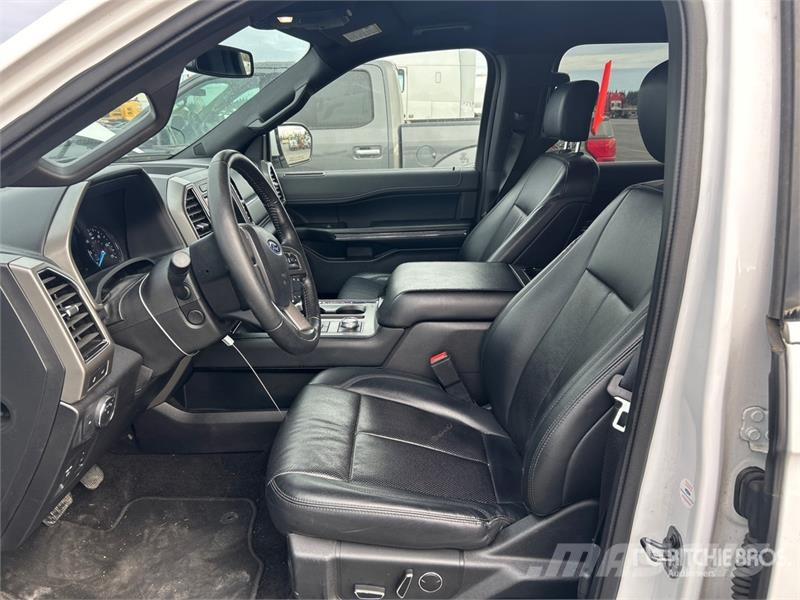 Ford Expedition XLT 4x4 SUV 汽车
