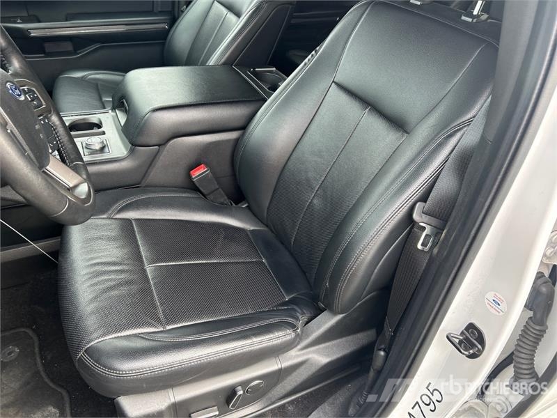 Ford Expedition XLT SUV Personbiler