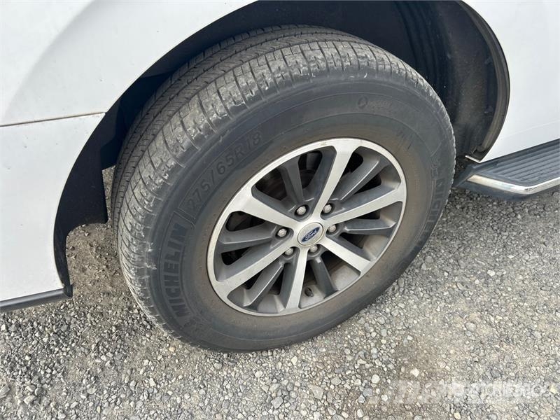 Ford Expedition XLT SUV Personbiler