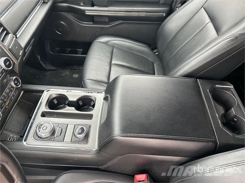 Ford Expedition XLT SUV Personbiler