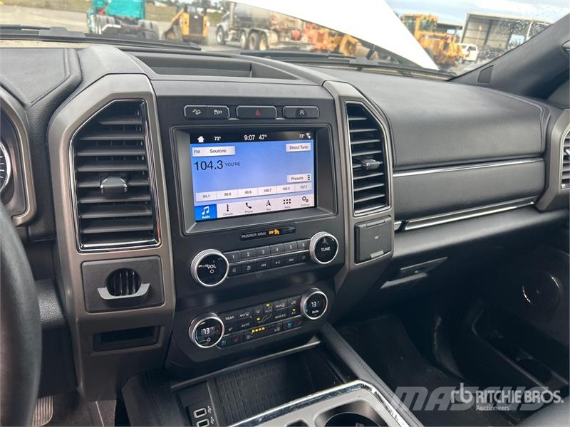 Ford Expedition XLT SUV Personbiler
