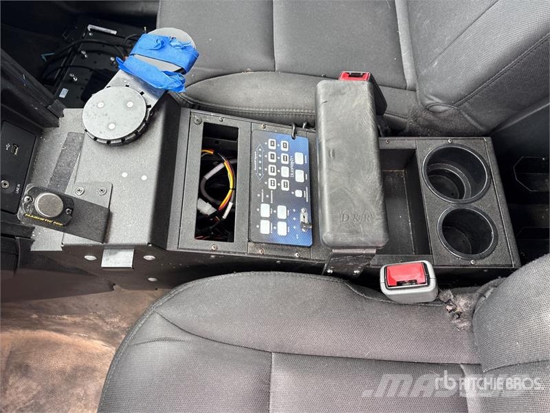 Ford Explorer 汽车