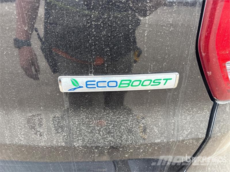 Ford Explorer 汽车