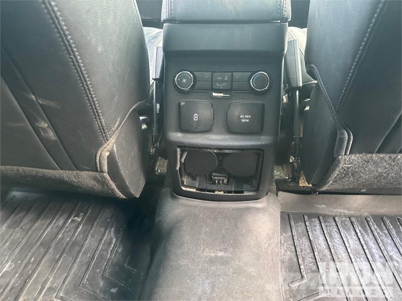 Ford Explorer Avtomobili