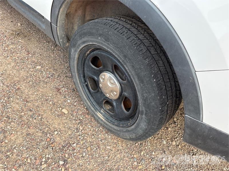 Ford Explorer 自動車