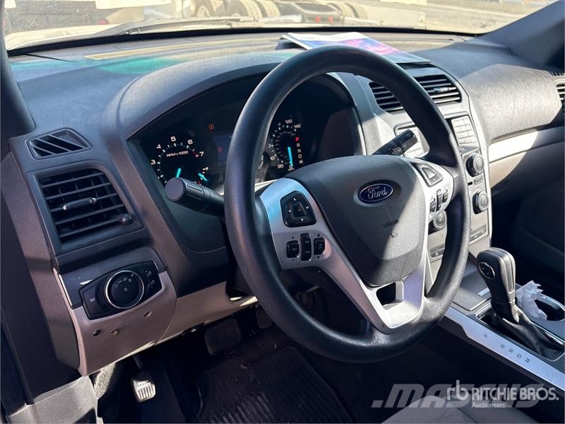 Ford Explorer Carros