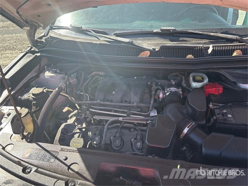 Ford Explorer Voiture