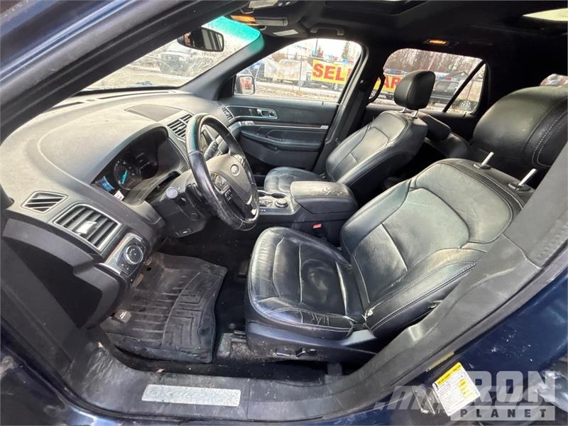 Ford Explorer Avtomobili