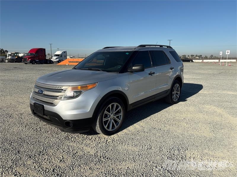 Ford Explorer Carros