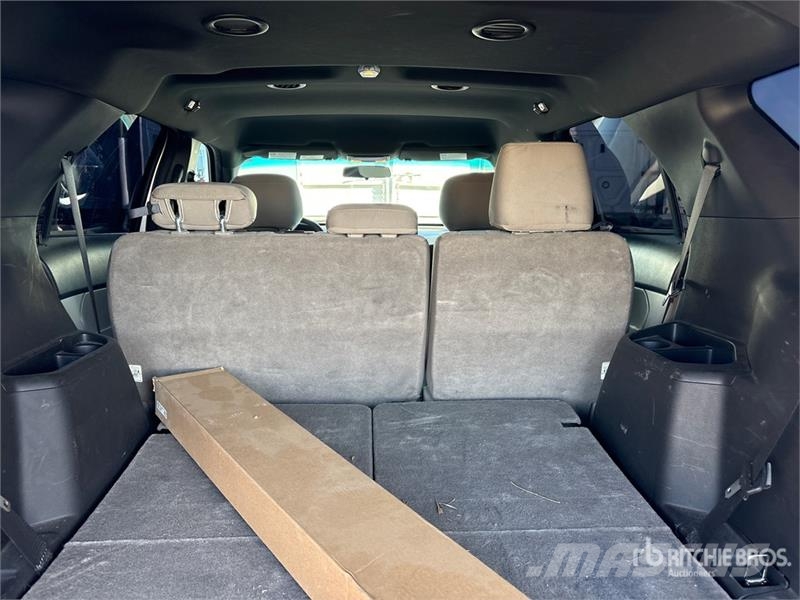 Ford Explorer Carros