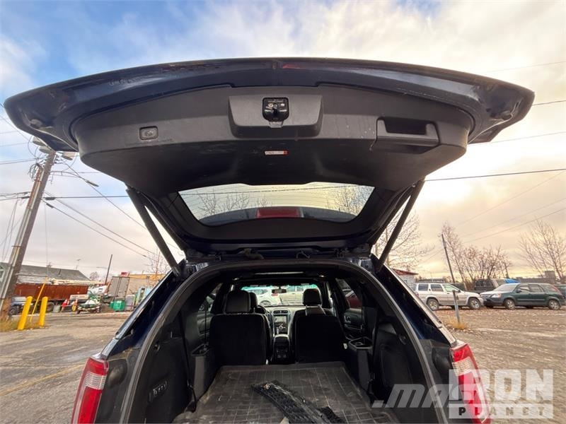 Ford Explorer Avtomobili