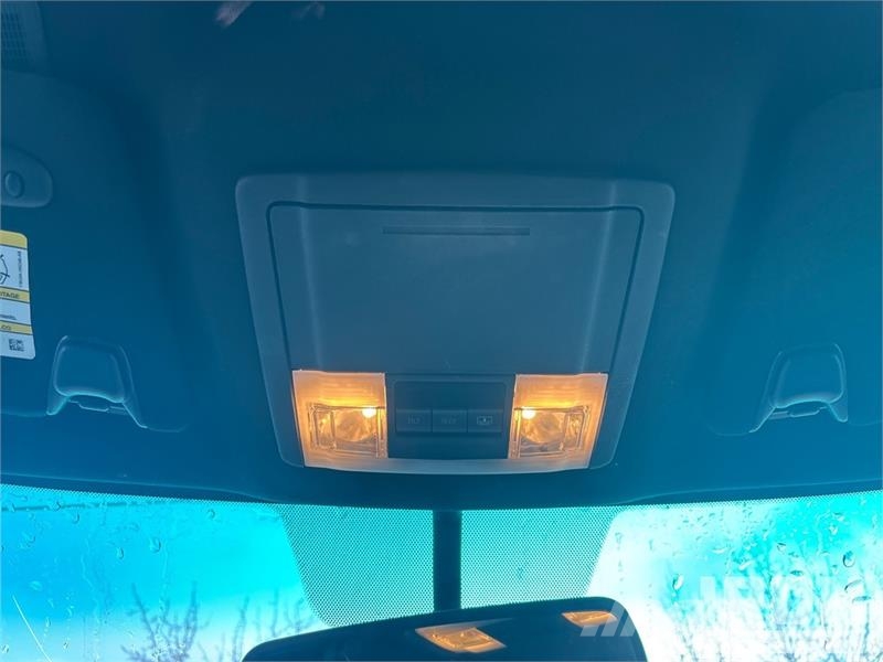 Ford Explorer Avtomobili