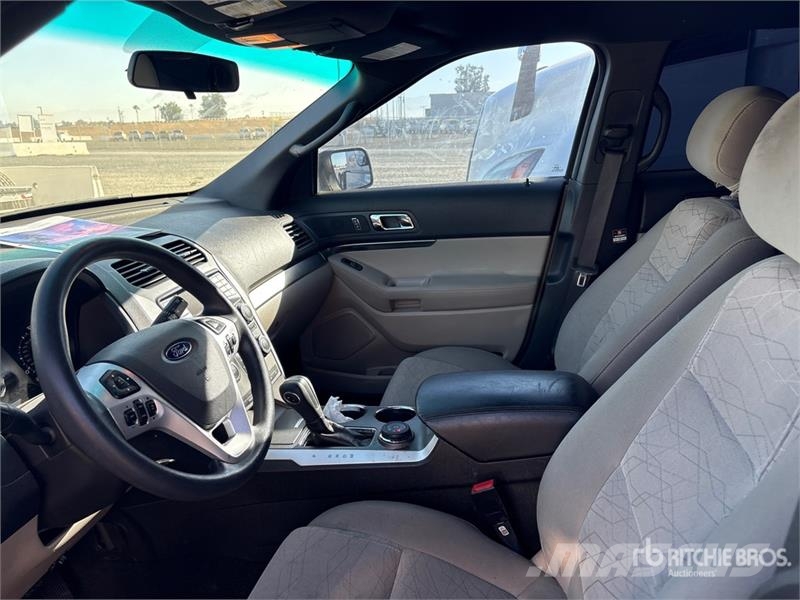 Ford Explorer Carros