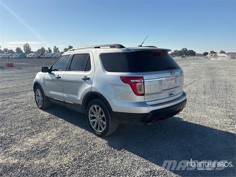 Ford Explorer Carros